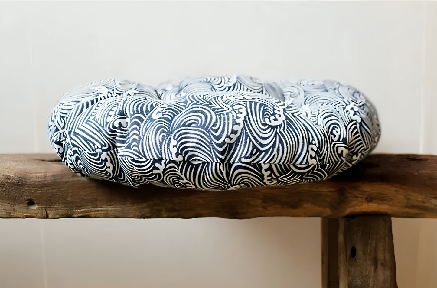 Japanese-style Ukiyo-e wave meditation cushion